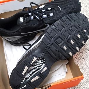 Mens Nike Air Max  Torch 3 Sneakers